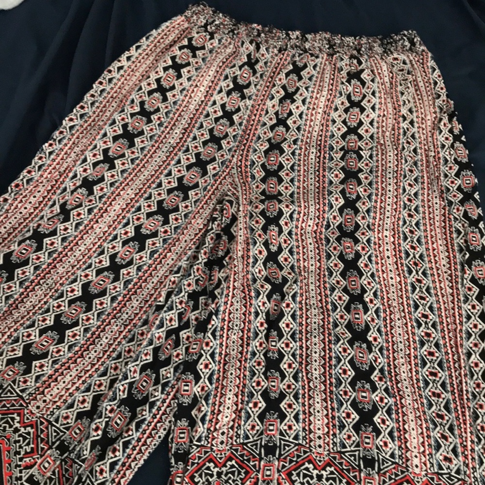 Wide leg pants